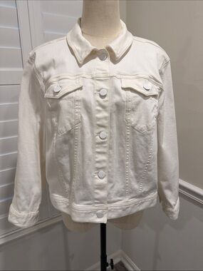 NYDJ size Large White Stretch Denim Jacket $45